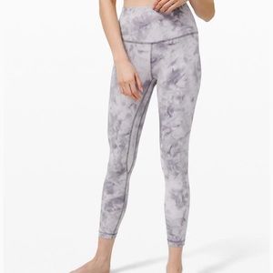 NWT Lululemon Align Leggings!